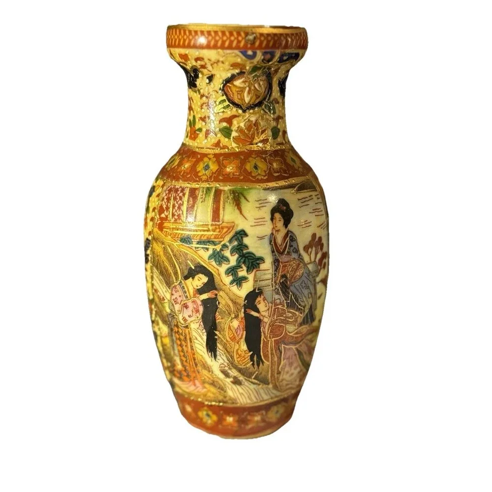 Vintage Chinese 6” Vase Satsuma Female Floral Geisha Garden Nature Motif Beauty
